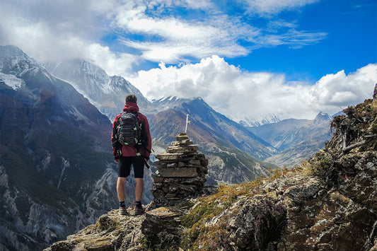 SHAVING OUNCES: LIGHTWEIGHT BACKPACKING TIPS