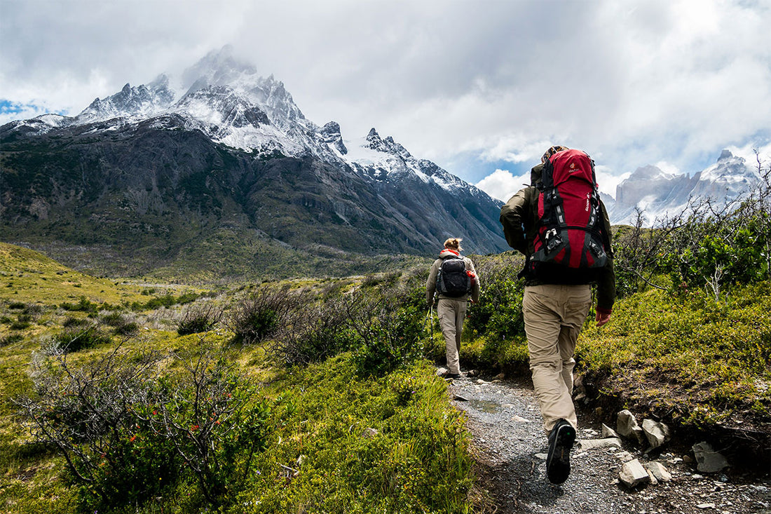 BACKPACKING ESSENTIALS: GEAR LIST FOR HIKERS